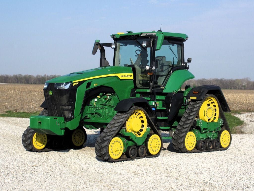2023 John Deere 8RX 370 Equipment Image0