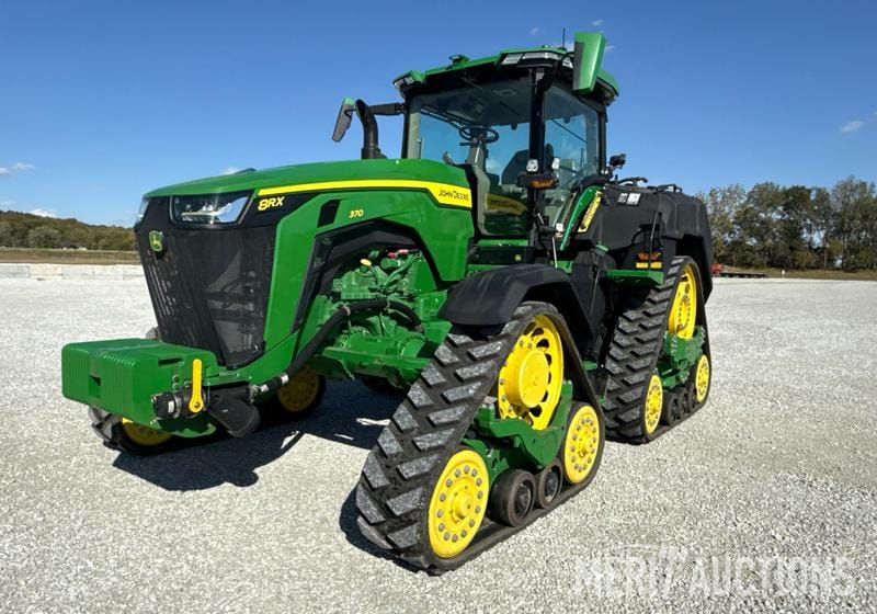 2023 John Deere 8RX 370 Equipment Image0
