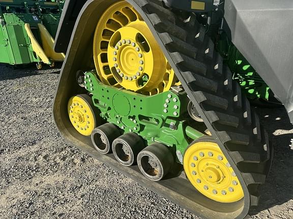 Image of John Deere 8RX 410 equipment image 3