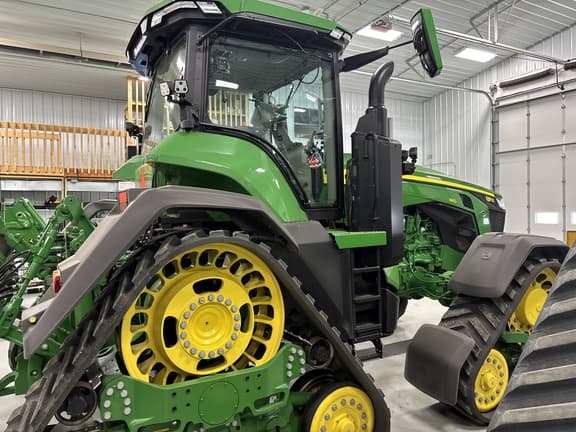 Image of John Deere 8RX 410 equipment image 4