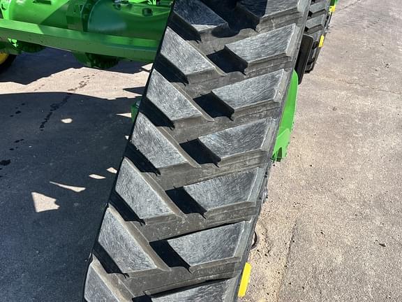 Image of John Deere 8RX 410 equipment image 2