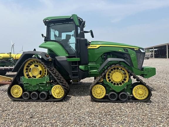 Image of John Deere 8RX 410 equipment image 1