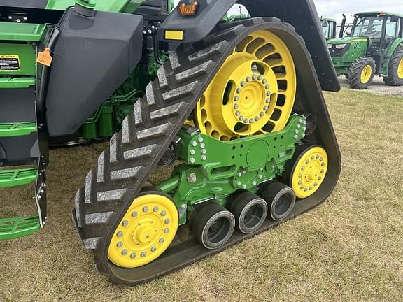 Image of John Deere 8RX 410 equipment image 4
