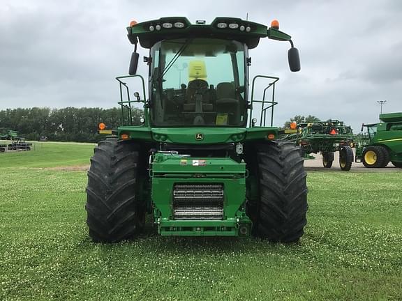 Image of John Deere 9700i equipment image 1