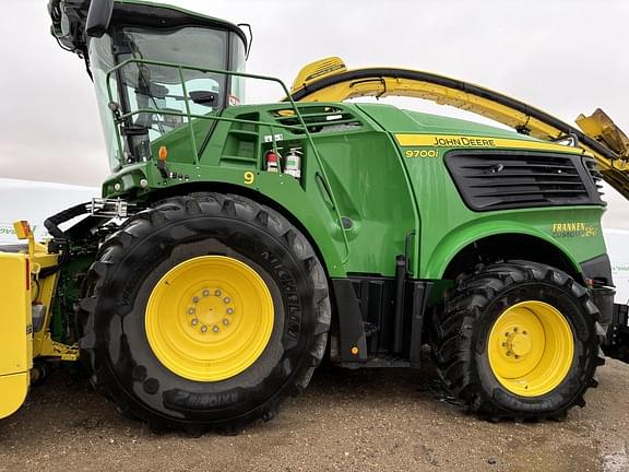 Image of John Deere 9700i equipment image 1