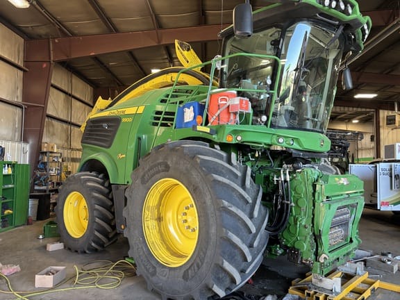 2023 John Deere 9900 Equipment Image0