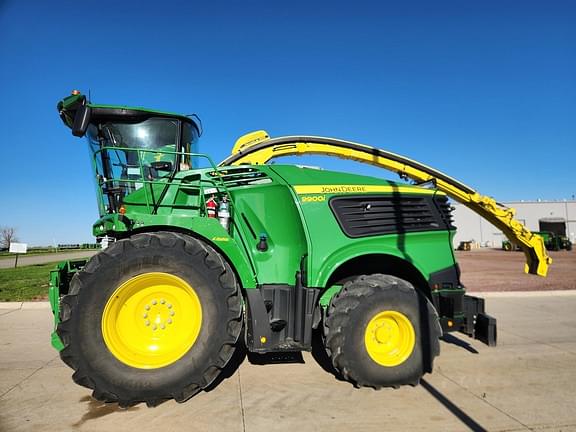 Image of John Deere 9900i equipment image 1
