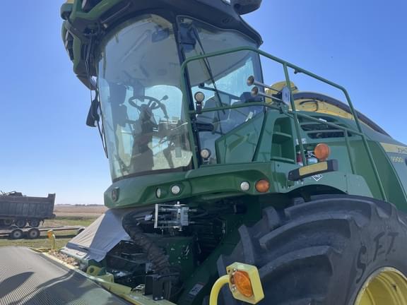 Image of John Deere 9900i equipment image 2