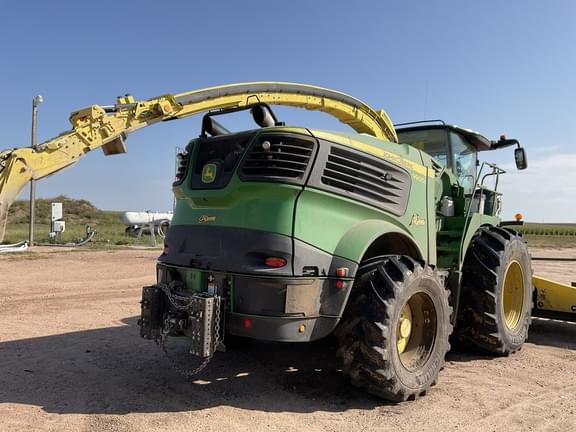 Image of John Deere 9900 equipment image 1