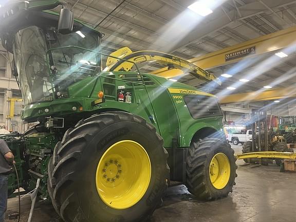 Image of John Deere 9900 equipment image 1