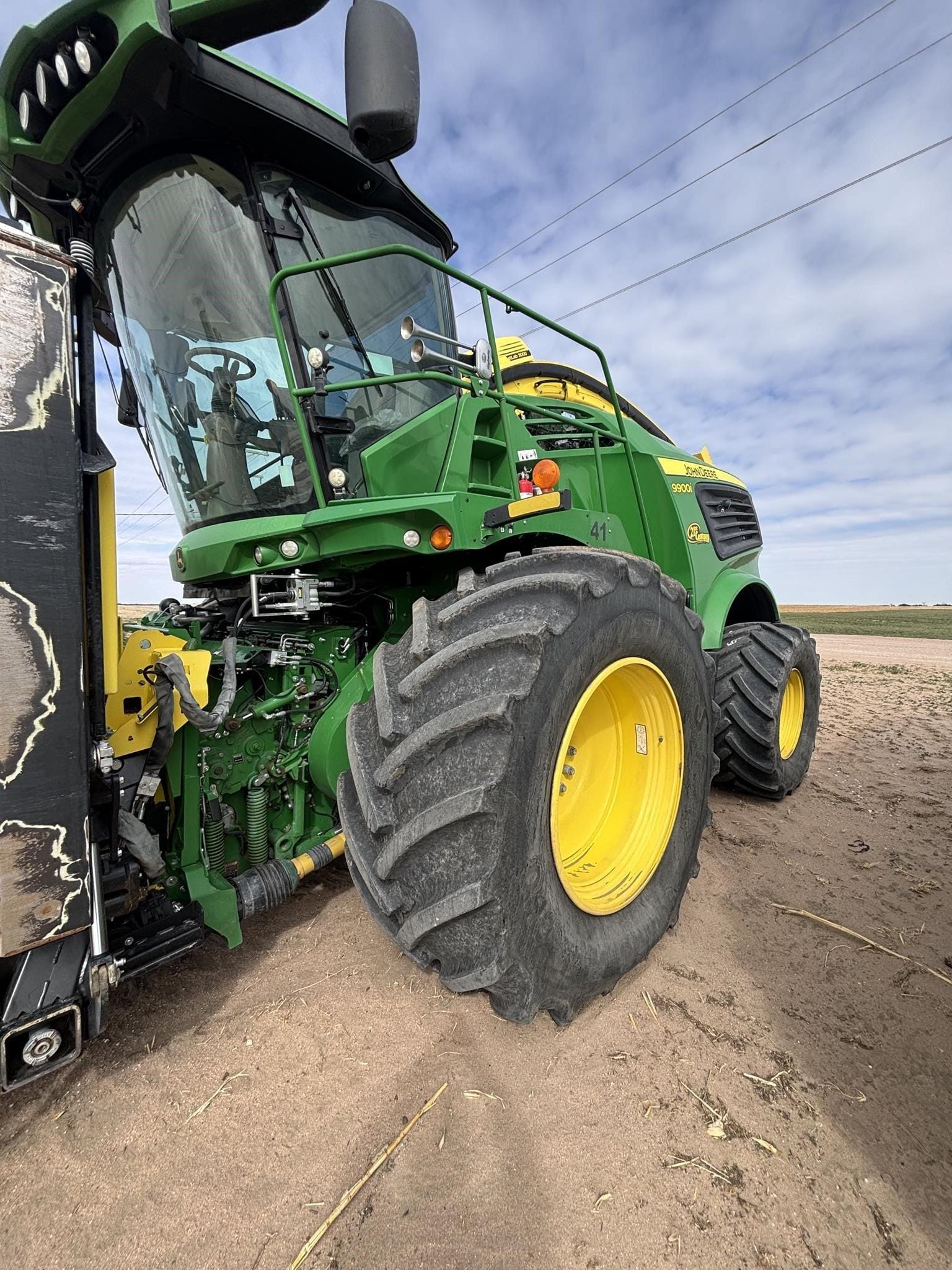 2023 John Deere 9900 Equipment Image0