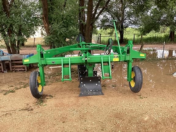 Image of John Deere 995 equipment image 2