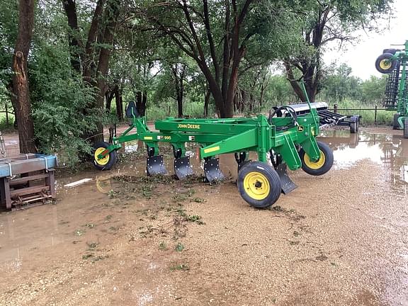 Image of John Deere 995 equipment image 1
