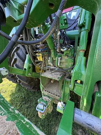 Image of John Deere 9R 390 equipment image 4