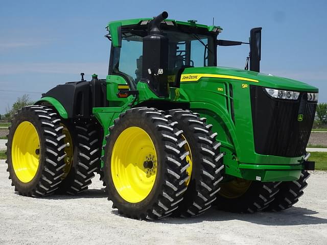 Image of John Deere 9R 390 equipment image 1