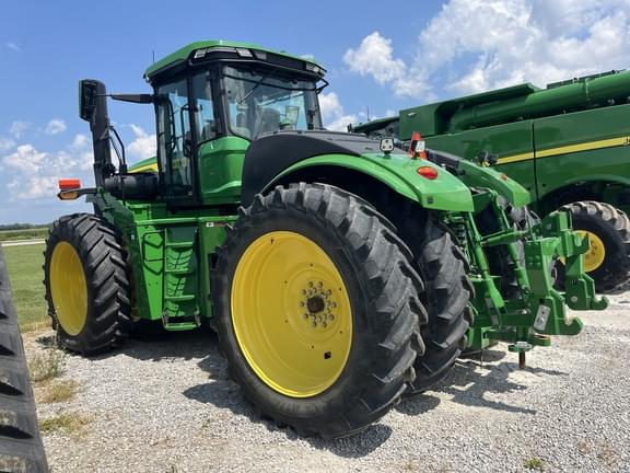 Image of John Deere 9R 390 equipment image 2