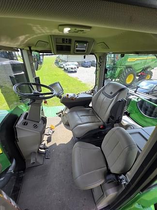 Image of John Deere 9R 390 equipment image 4