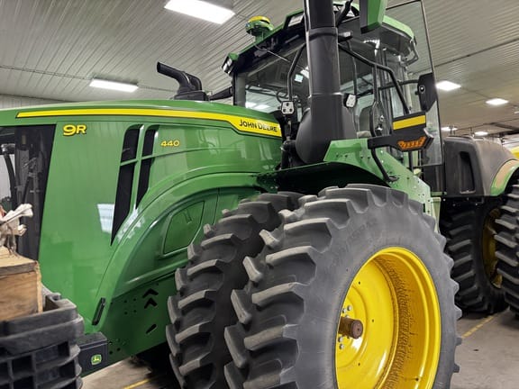 2023 John Deere 9R 440 Equipment Image0