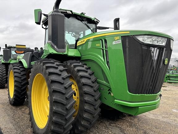 Image of John Deere 9R 440 equipment image 1