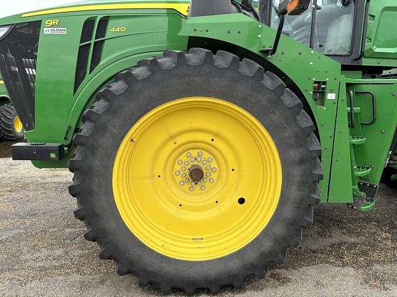 Image of John Deere 9R 440 equipment image 3