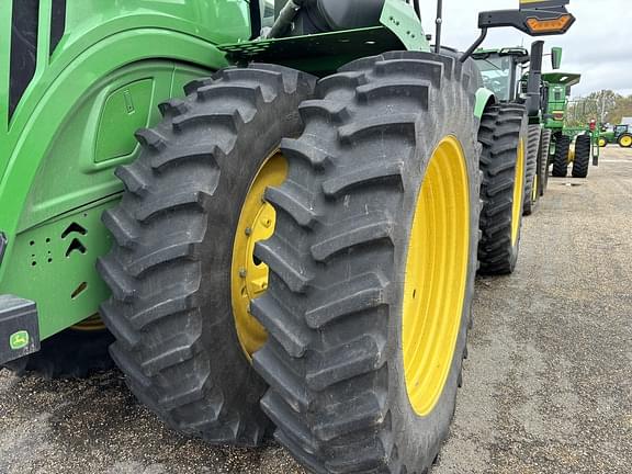 Image of John Deere 9R 440 equipment image 2