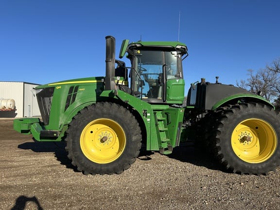 2023 John Deere 9R 440 Equipment Image0