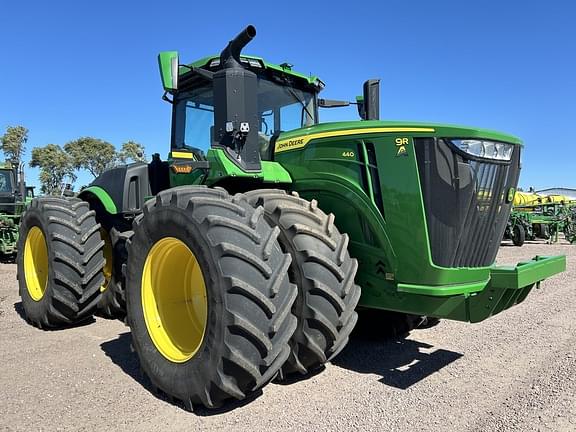 Image of John Deere 9R 440 equipment image 1