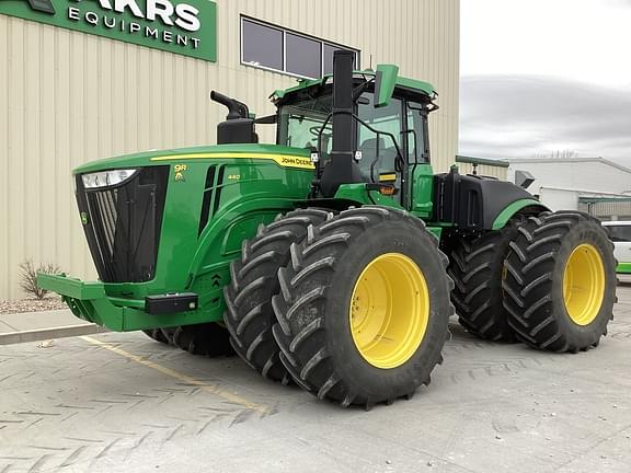 Image of John Deere 9R 440 equipment image 1
