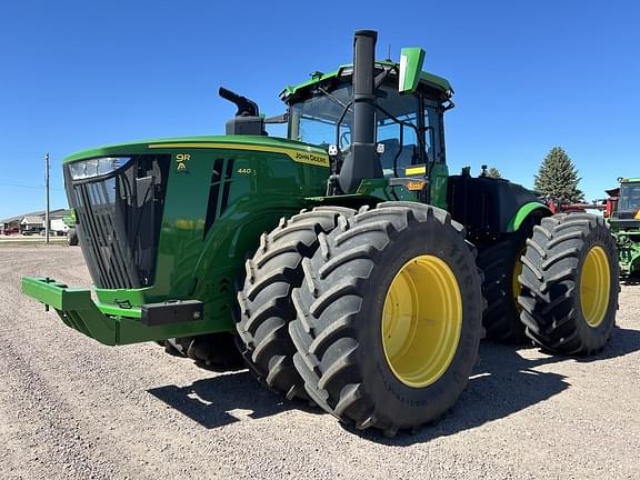 Image of John Deere 9R 440 equipment image 1