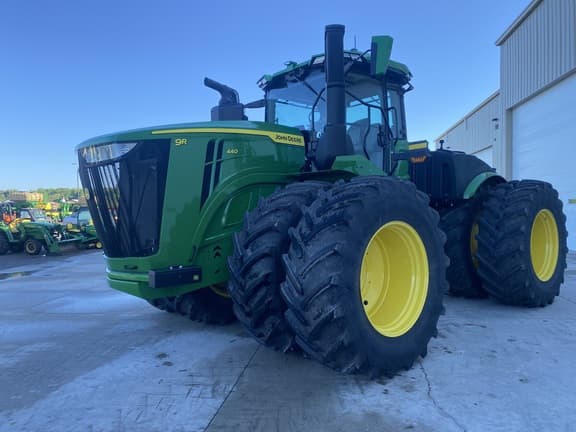 Image of John Deere 9R 440 equipment image 2