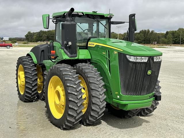 Image of John Deere 9R 440 equipment image 1