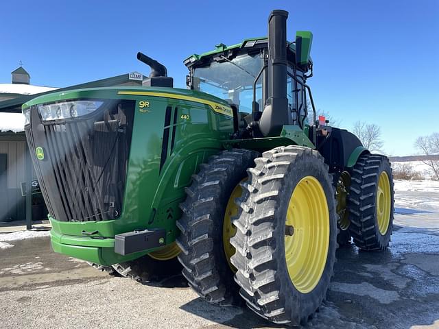 Image of John Deere 9R 440 equipment image 1