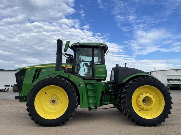 Image of John Deere 9R 440 Primary image