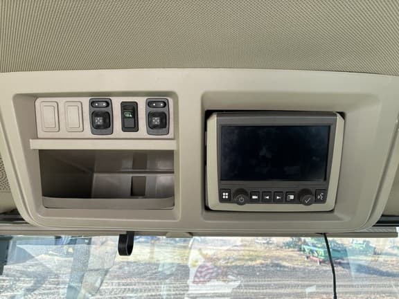 Image of John Deere 9R 440 equipment image 2