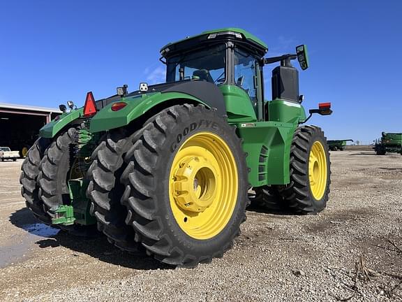 Image of John Deere 9R 440 equipment image 2