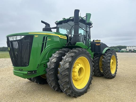 Image of John Deere 9R 440 Primary image