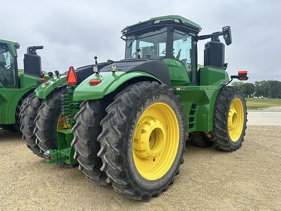 Image of John Deere 9R 440 equipment image 2