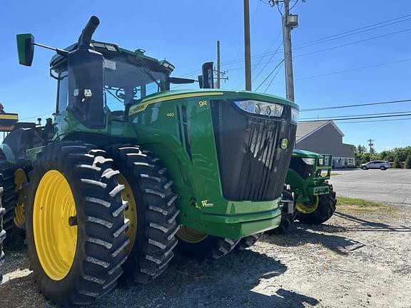 Image of John Deere 9R 440 equipment image 1