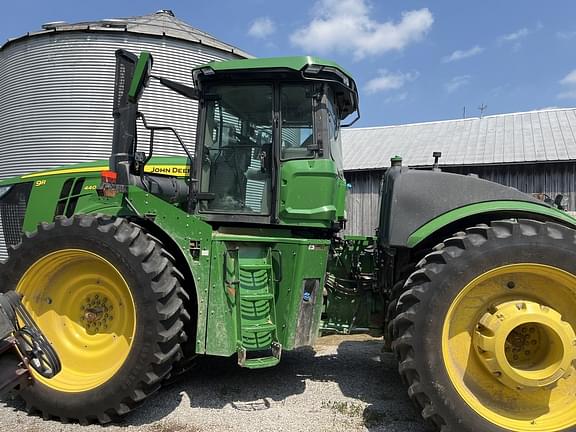 Image of John Deere 9R 440 equipment image 2