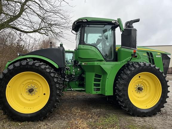 Image of John Deere 9R 440 equipment image 4