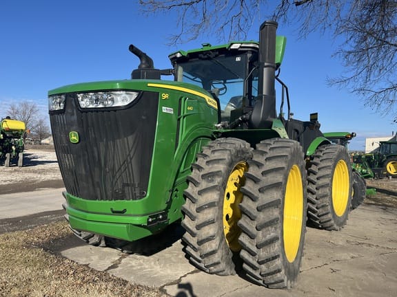 2023 John Deere 9R 440 Equipment Image0