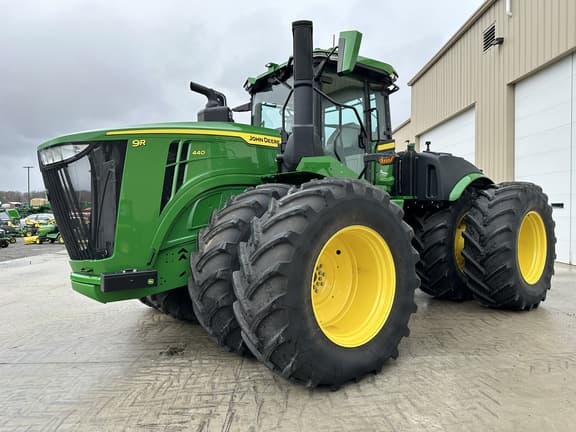 Image of John Deere 9R 440 equipment image 1