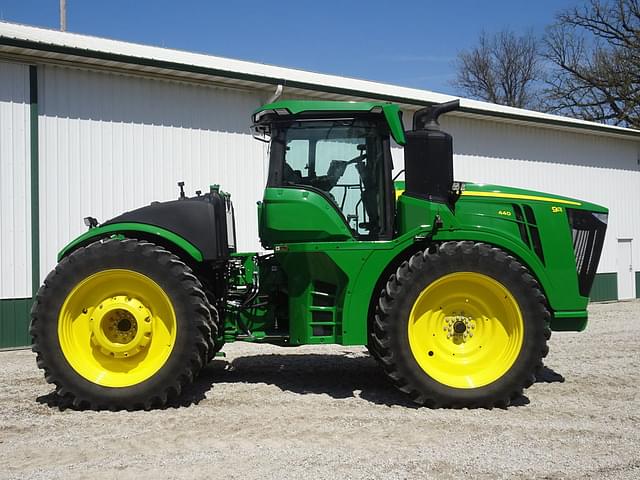 Image of John Deere 9R 440 equipment image 3