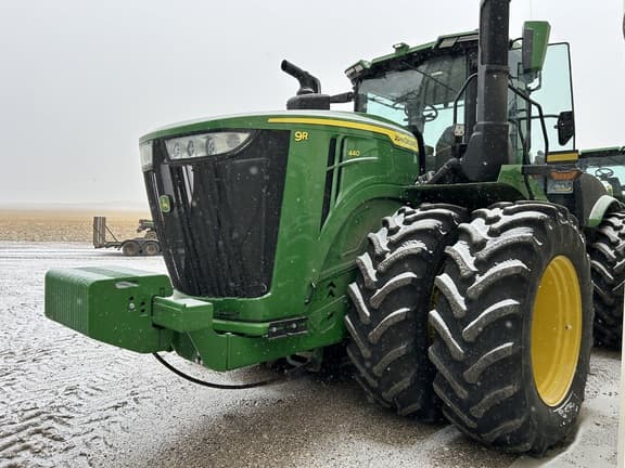 Image of John Deere 9R 440 equipment image 3