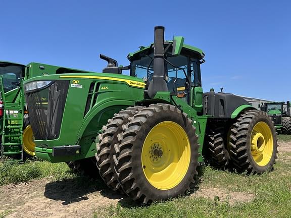 Image of John Deere 9R 440 Primary image