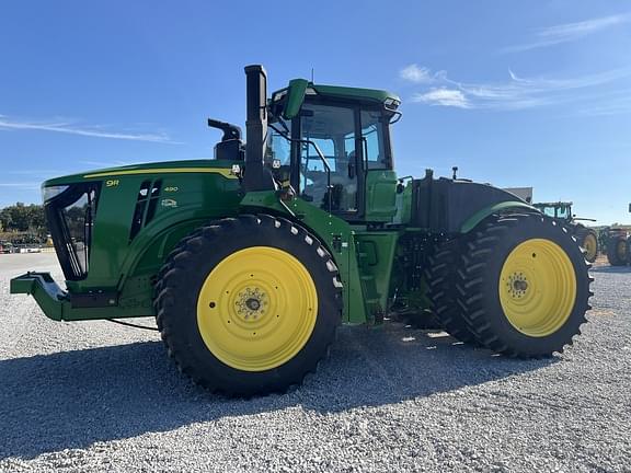 Image of John Deere 9R 490 equipment image 1