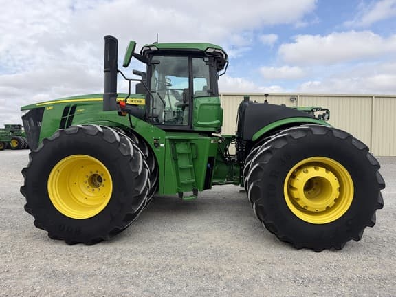 Image of John Deere 9R 490 equipment image 1