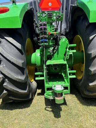 Image of John Deere 9R 490 equipment image 1