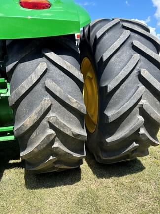 Image of John Deere 9R 490 equipment image 2