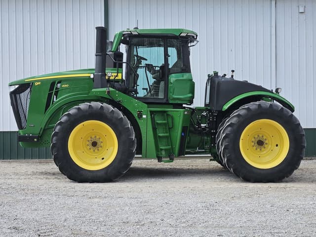 Image of John Deere 9R 490 equipment image 1